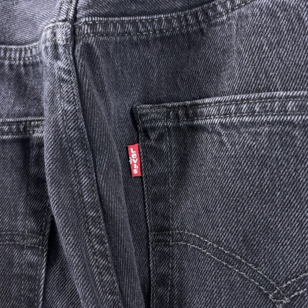 Levi's 501 Jeans Mens 34x28 Black Button Fly Straight Leg Denim Cotton